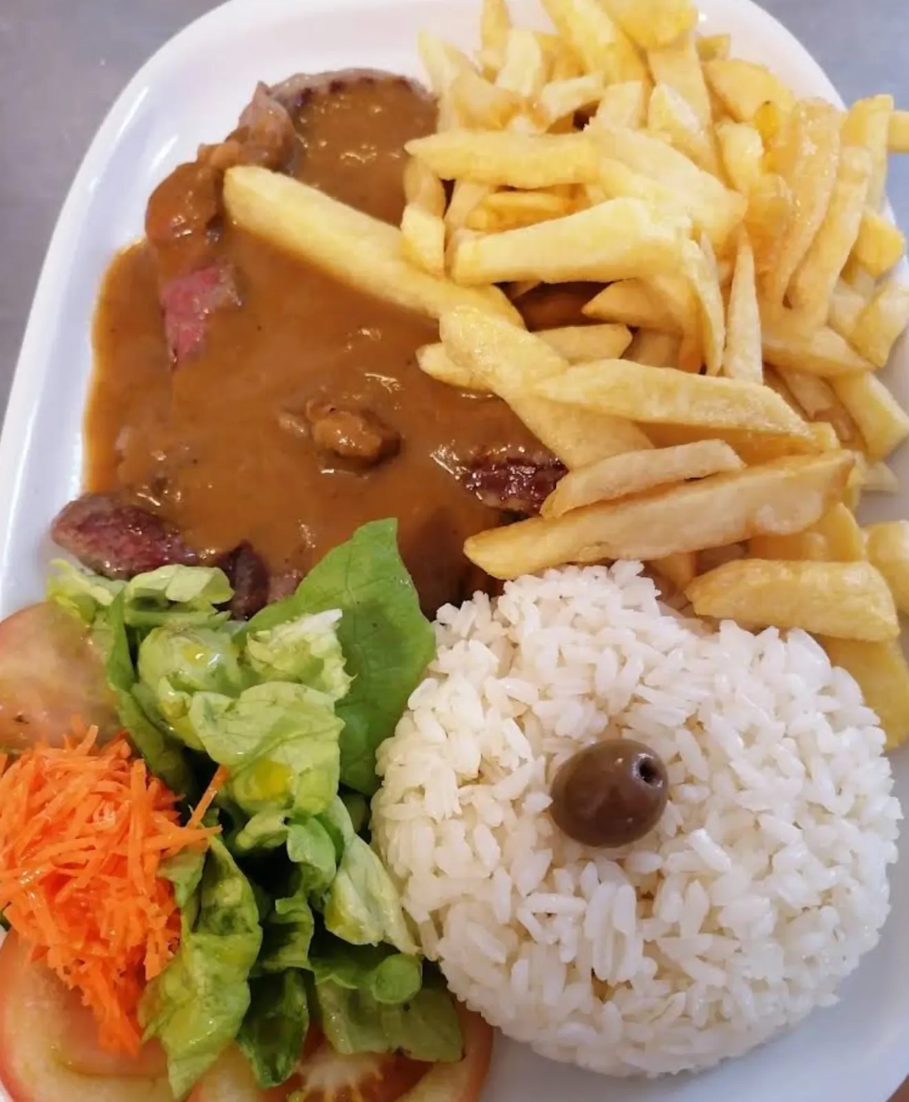 Petiscos — Na Trofa, a tasco in Maia