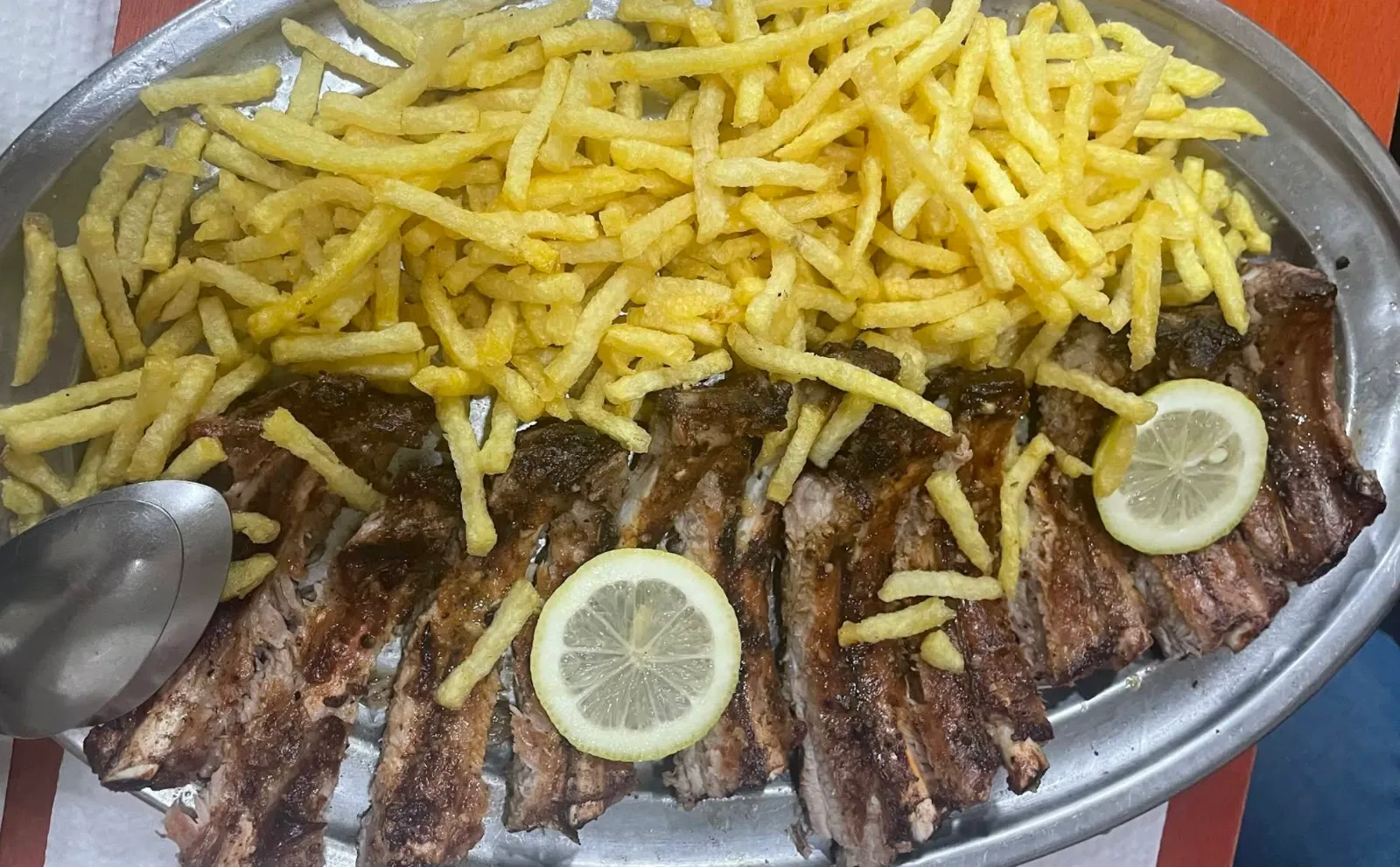 Costelinha — Churrasqueira Restaurante Galetus, a tasco in Porto