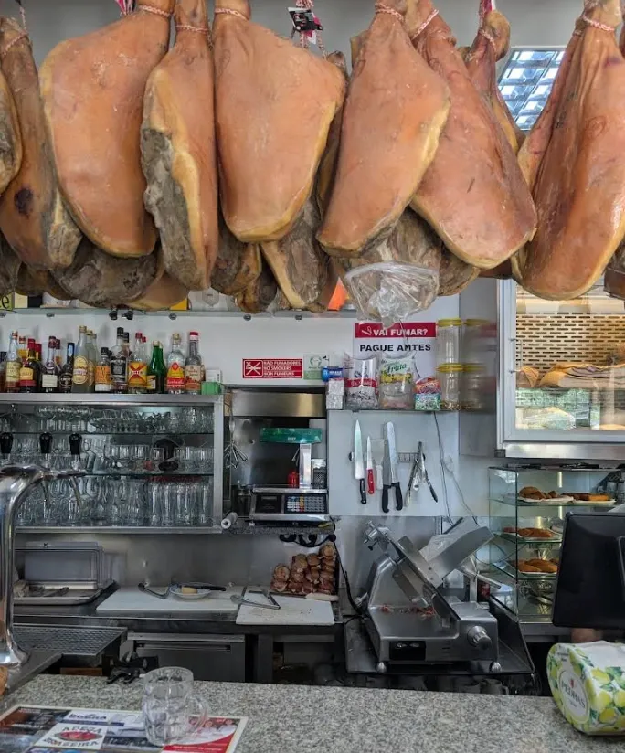 Petiscos — Adega Braseira, a tasco in Matosinhos