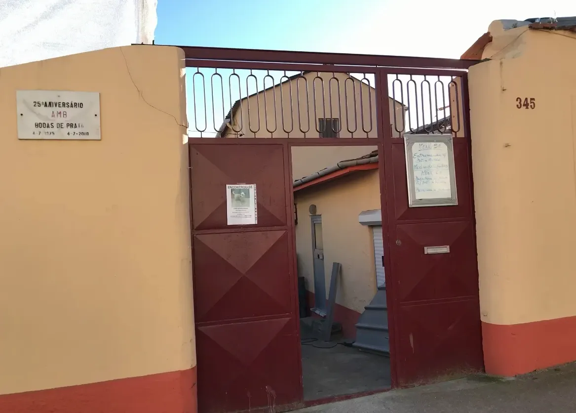 Diária — Associação De Moradores Da Bouça, tasco no Porto