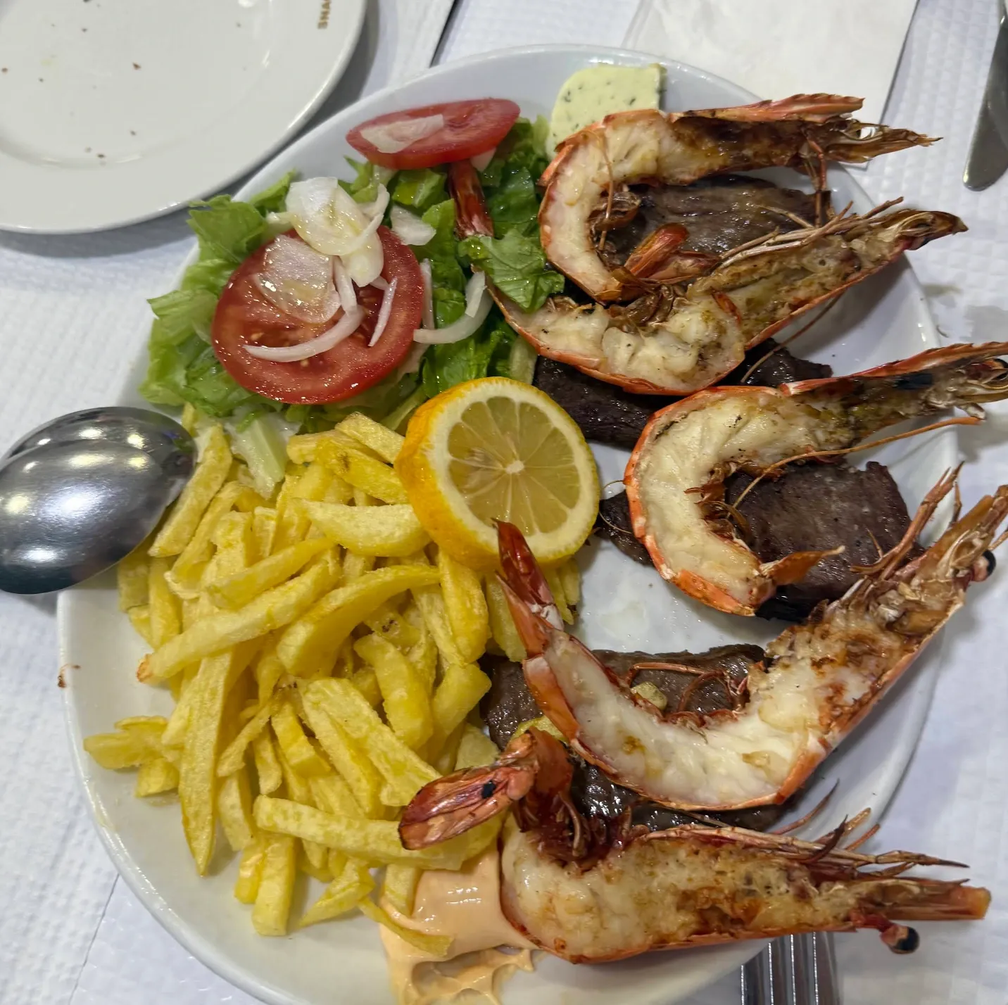 Petiscos — Pulo do Lobo, a tasco in Beja