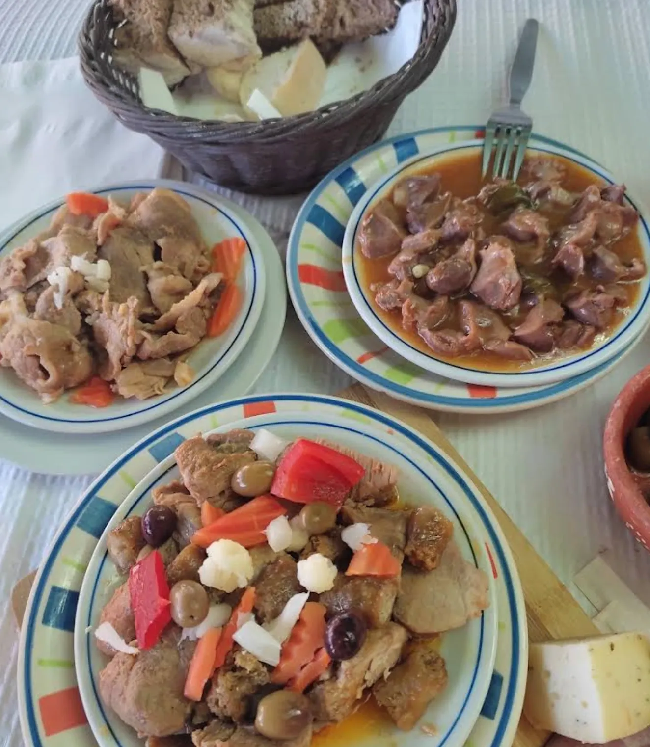 Petiscos — Adega Regional O Feliz, tasco na Maia