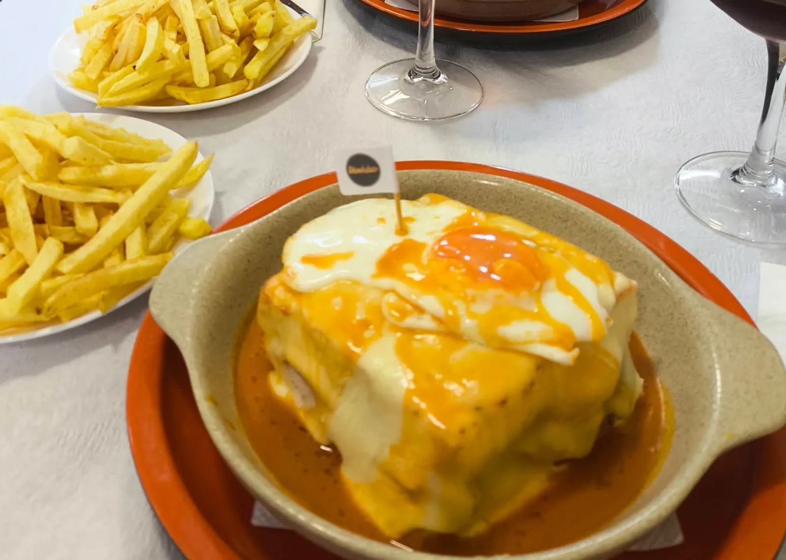 Francesinha — União, Francesinhas, tasco na Póvoa de Varzim