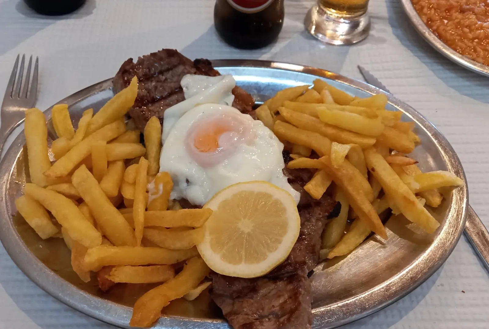 Escondidinho das Amoreiras, tasco em Lisboa