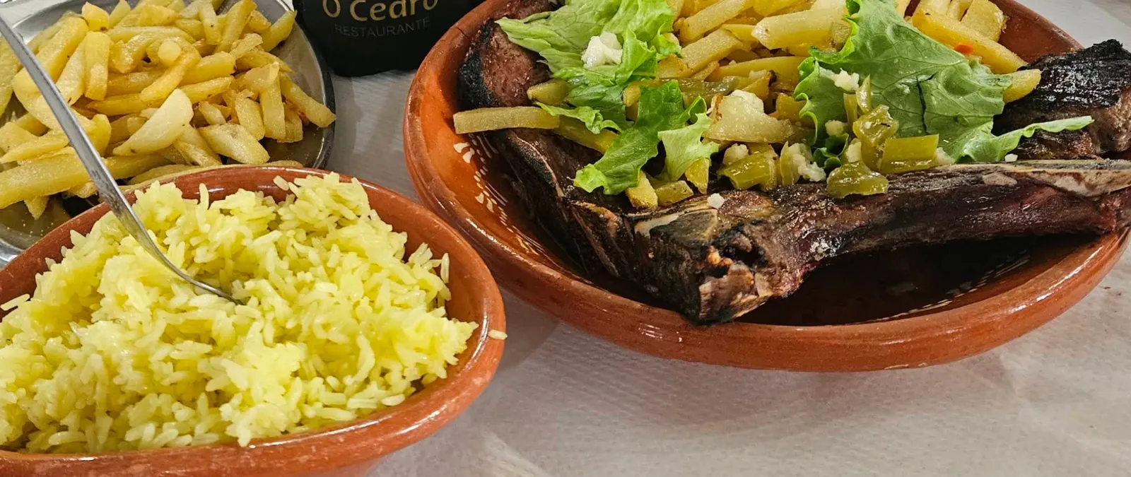 O Cedro, a tasco in Penafiel