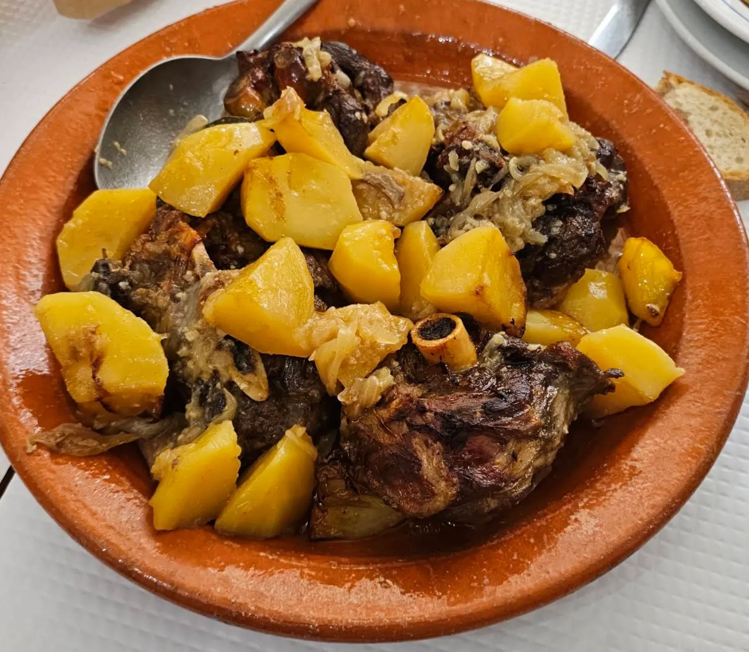 Cozido — O São Cristóvão, a tasco in Montemor-o-Novo