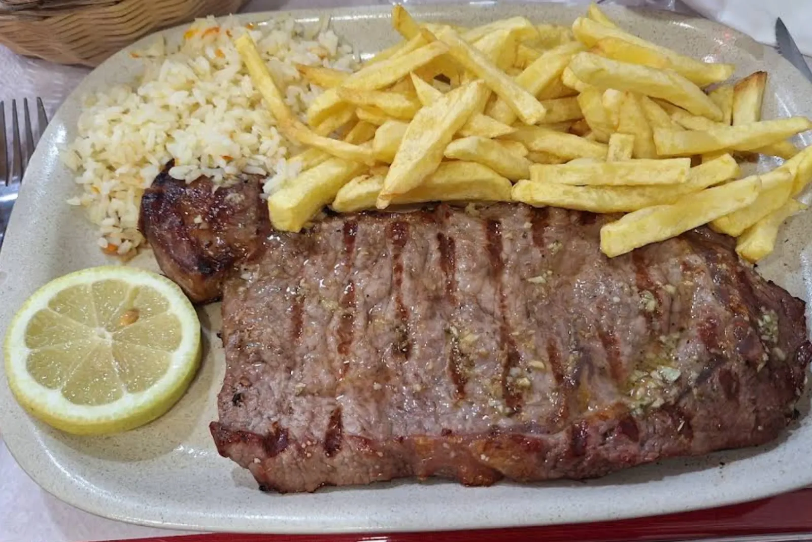 Os Barões, a tasco in Lisboa