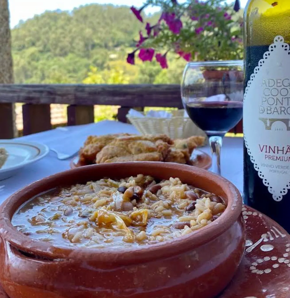 Vitela assada — Cantinho do Antigamente, a tasco in Terras de Bouro