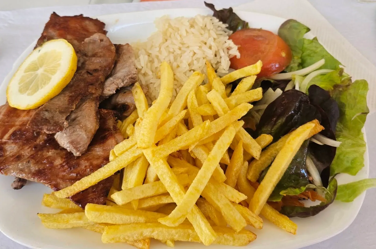 Diária — O Parque, a tasco in Figueira da Foz
