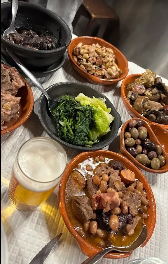 Ze Manel dos Ossos, tasco em Coimbra
