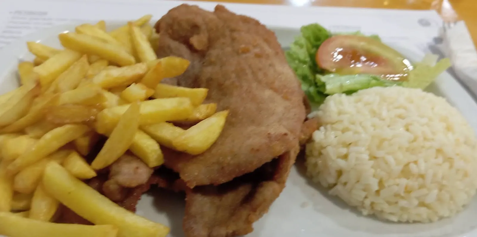 Petiscos — Restaurante Luar, a tasco in Barcelos